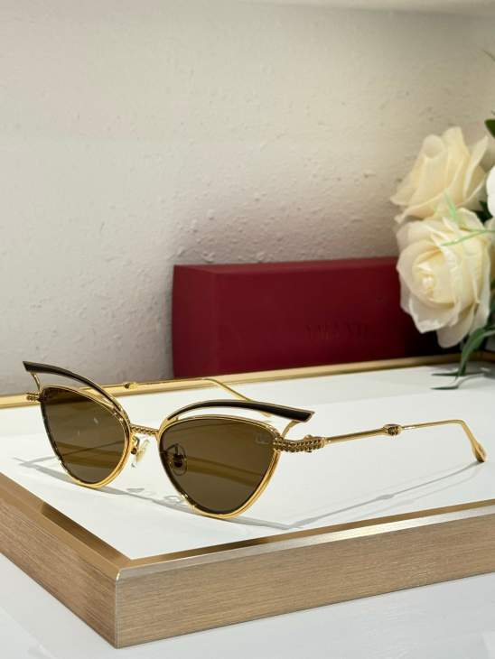 Picture of Valentino Sunglasses _SKUfw71271490fw